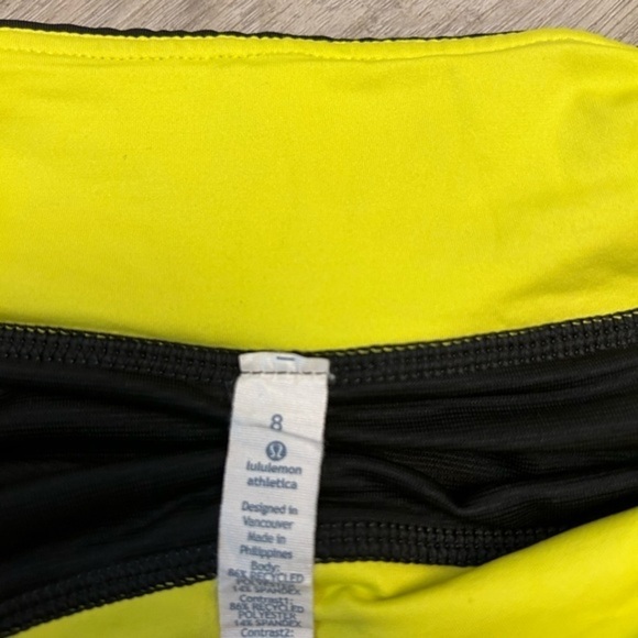 LULULEMON Run Times shorts. 4 way stretch. Chevron Shuffle Fatigue green black - Picture 3 of 11